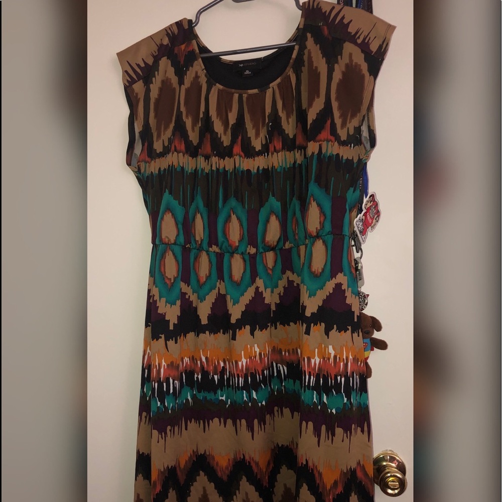 Cute patterned dress XL